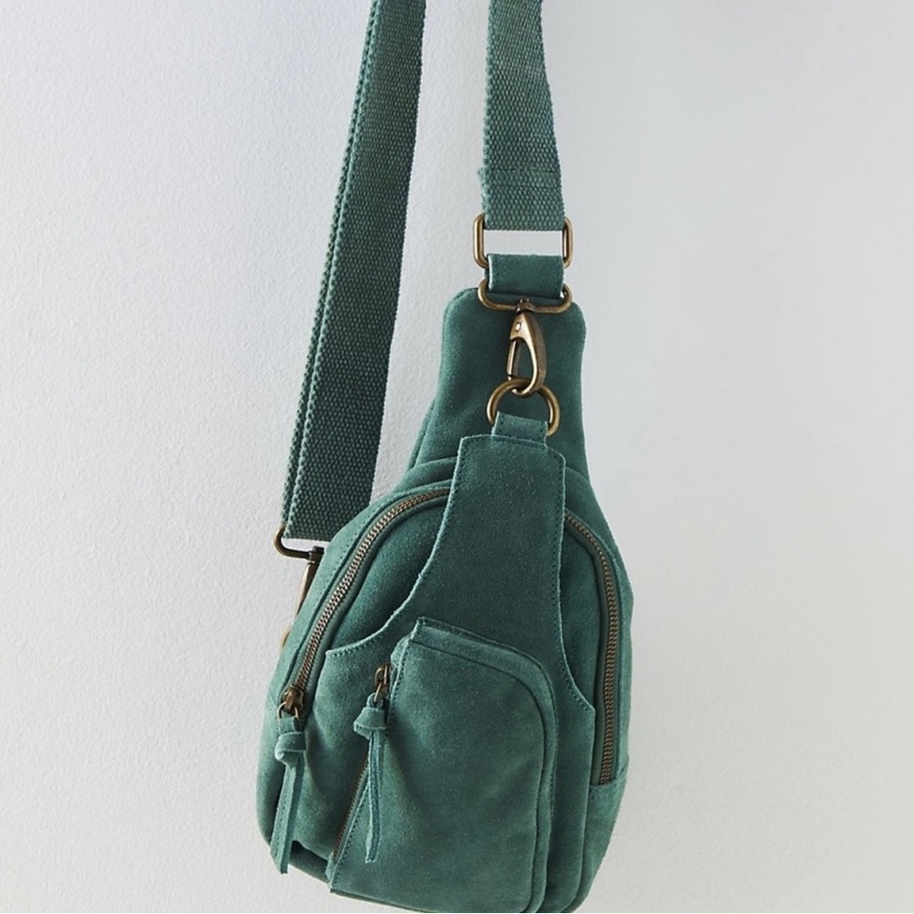 ✨NEW!✨ Free People Hudson Sling Bag